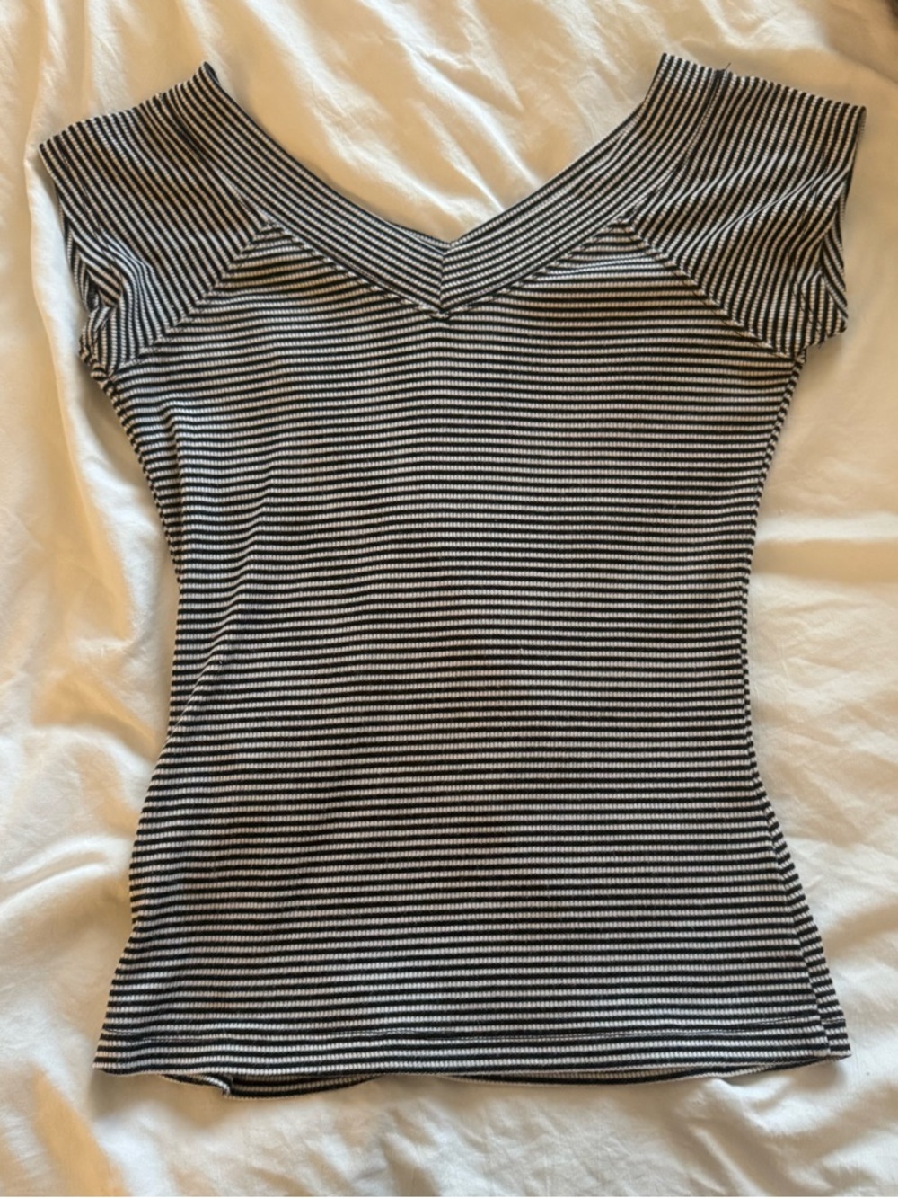 Y2K urban outfitters Striped Off-Shoulder Short Sleeve Top - Black & White